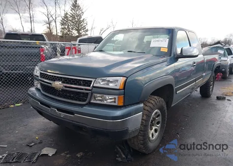 2007 Chevrolet Silverado 1500 Classic Lt1 z USA, uszkodzony, nr VIN 1GCEK19Z77E145959